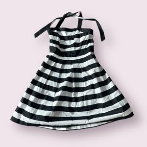 Women’s White House Black Market Black And White Stripe Halter Dress Size 6